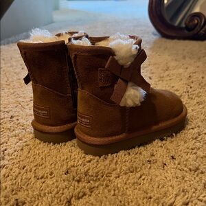 BearPaw Tan Kids Boots with White Fur